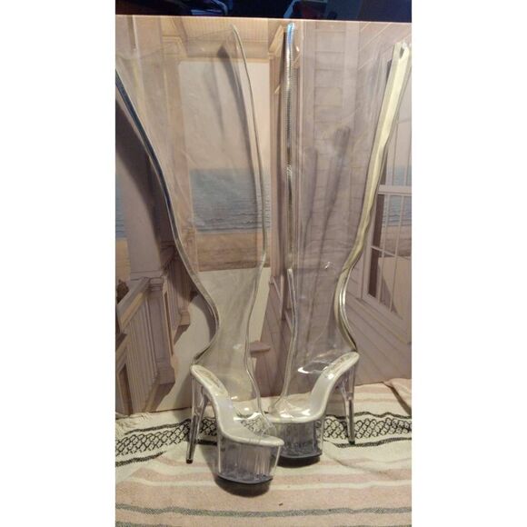 Pleasers clear knee-high - Picture 1 of 5